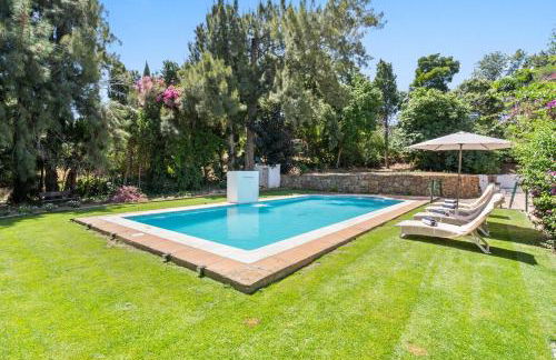 Elegant Villa with Pool & Golf Range in Sotogrande - Foto 3