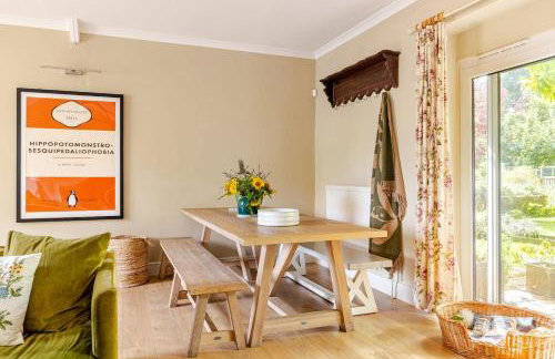 Spacious Country Cottage Sleeps 7, Air Con, Fire Pit & Dog Friendly close to Bath - Foto 5