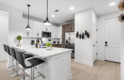 Peaceful 2BR by the Bay Pool and Coastal Vibes - Foto 22