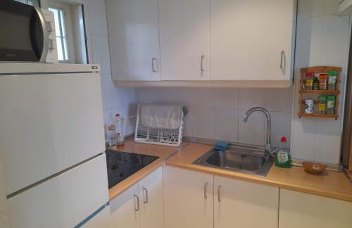 Apartment with pool near the beach - Photo 12