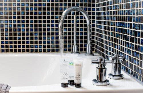 Beautiful 3 Bedroom Cottage - Picturesque Retreat - Foto 32