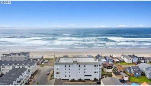 Rockaway oceanview condo,Steps to the beach & Downtown,W&D, WiFi - Foto 5