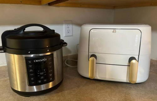 House w Patio & Fenced Yard 10 minutes to Purdue - Photo 8