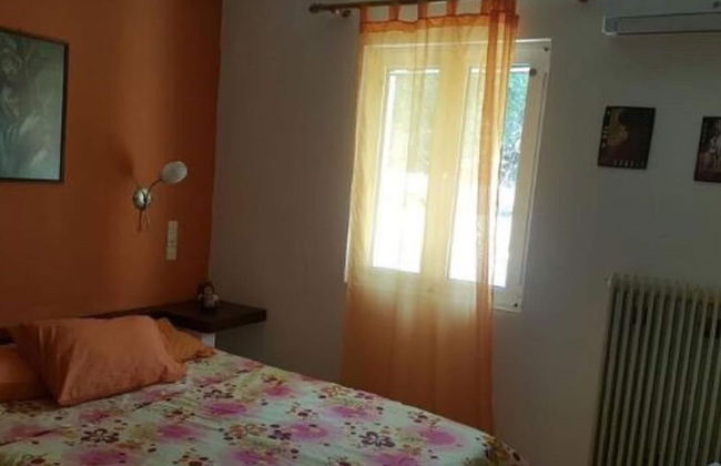 Villa in Hersonissos With Lush Garden - Foto 4