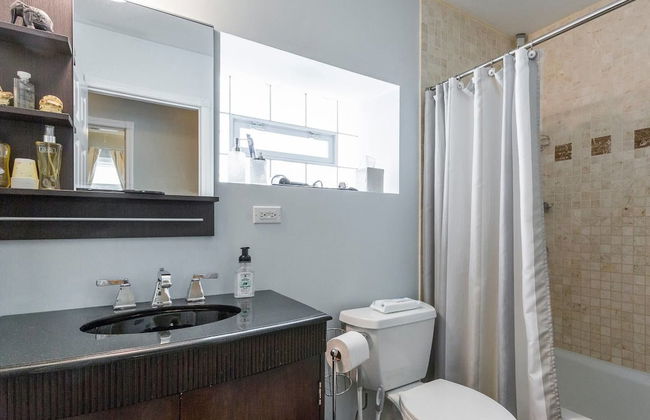 Spacious Split-level Apartment - Great for Groups - Foto 19