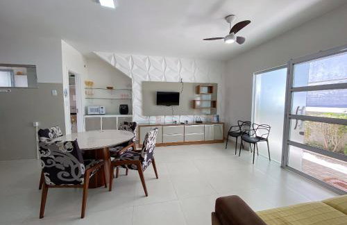 Apto Térreo com 2 quartos (ambos com ar split), sendo 1 suíte, internet privativa 300MBPS, no Residencial Vila Regina, condominio com piscina e área gourmet bem próximo a praia de Taperapuã - Foto 54