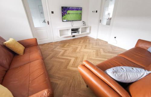 Bee At Home - Photo 10