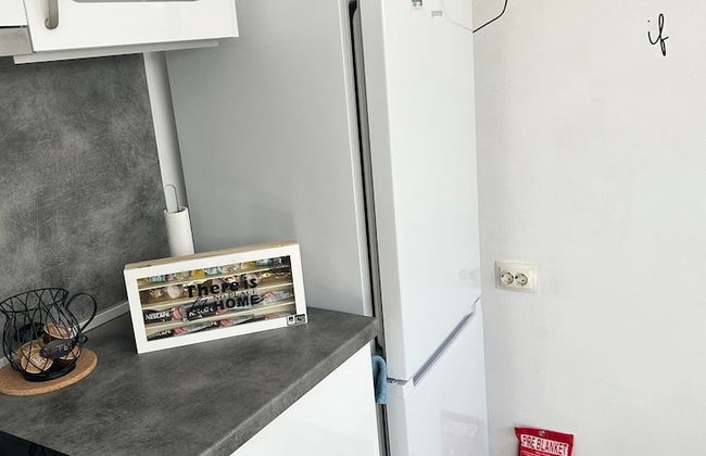 Wanderlust Studio by Rosy in Sofia City Center - Photo 3