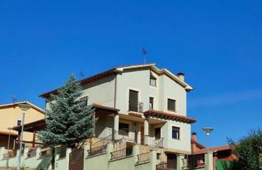 Vivienda de Uso Turístico en entorno maravilloso - Foto 4