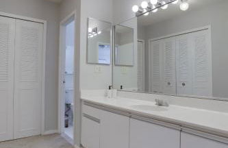 Fantastic 2 BR Apt + Den @Crystal City With Gym - Foto 37