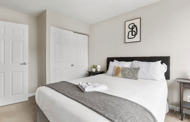 Heart of DC Area Apartments - Photo 14