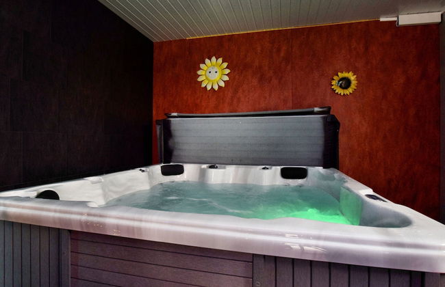 Modern Family Home With Wellness - Photo 27