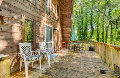 Pet-Friendly Lavonia Cabin, Walk to Lake Hartwell! - Foto 1