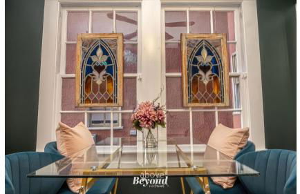 The Royal Treatment - Photo 12