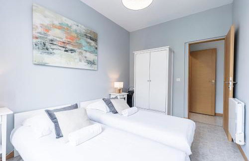 Large 3 Bdr City Center - Photo 30