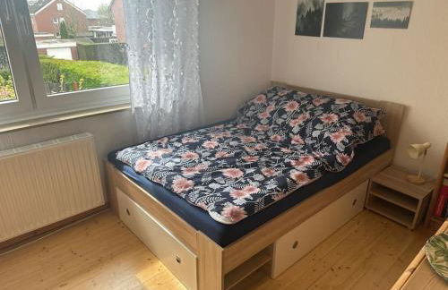 Ferienwohnung Für Gäste mit Niveau,Monteurewohnung mit 3 separaten Schlafzimmern,Parkplatz für Großes Fahrzeug vorhanden 8,5m lang - Foto 6