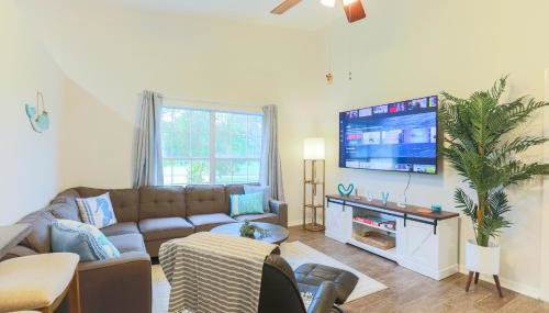 Salty Tide Getaway - Nightlife, Pool, Play, Beach - Foto 2