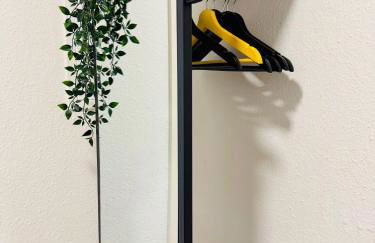 Black&Yellow Apartment Bielefeld 24h Check in WLAN Parkplatz ÖPNV - Foto 10