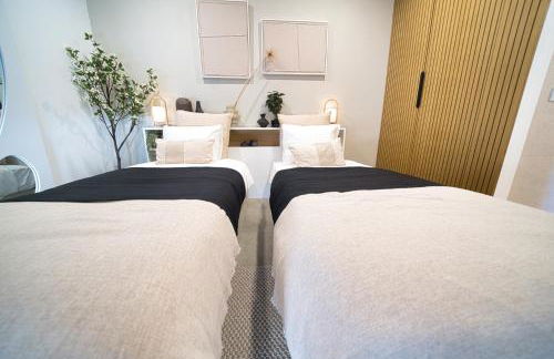 Elements Milfontes - Japandi Designed House - City Center - Photo 25