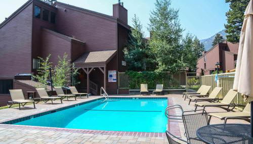 Mammoth Ski & Racquet with Shared Hot Tub & Pool - Foto 4