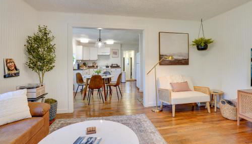 Mid-Century Modern Fayetteville Home Close to Town - Foto 5