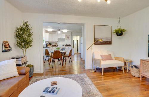 Mid-Century Modern Fayetteville Home Close to Town - Foto 5