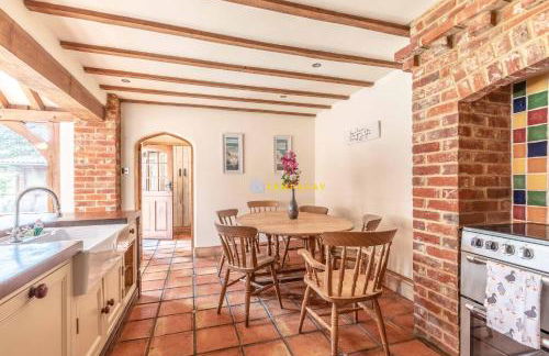 Chestnut Cottage - Stunning Countryside Views! PARKING, 4 BED, 3 BATHROOMS - By Tempstay - Foto 18