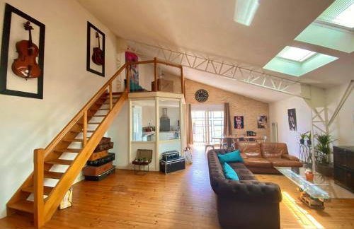 Superbe LOFT centre-ville - Sauna - parking privé -Clim- 1 à 10personnes - Foto 20