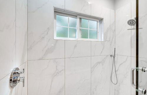 Auburn Farmhouse with Fireplace, Close to Wineries - Foto 17