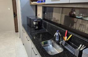 Apto Novo bem localizado e garagem - Foto 17