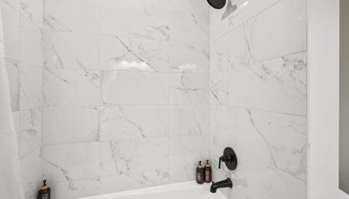 Sleeps 12 - Hot Tub - Pool - Game Room & Fire Pit! - Foto 2