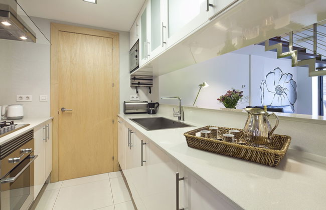 MSB Pool with Terrace - Photo 6