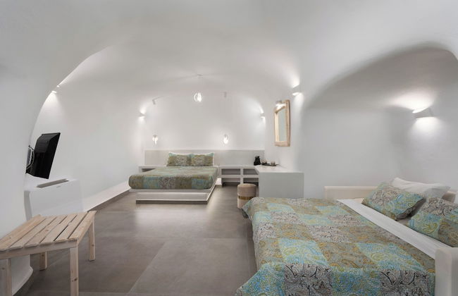 Yiota Collection 4 Suites & 4 Prive Jacuzzi - Foto 46