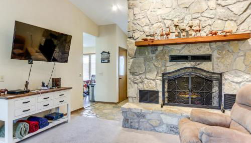 Holiday Island Family Home on 13th Green! - Foto 2