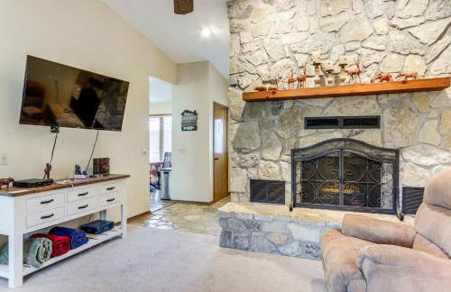 Holiday Island Family Home on 13th Green! - Foto 2