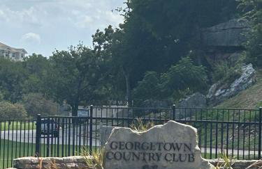 Spacious, Peaceful, Historic - 3 Minute Walk to the Square - Foto 29