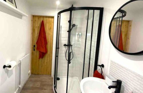 The Little House - Photo 6