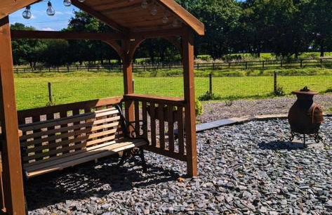 Lodge with log burner Contractors business private parking free Wi-Fi near M4 - Foto 5