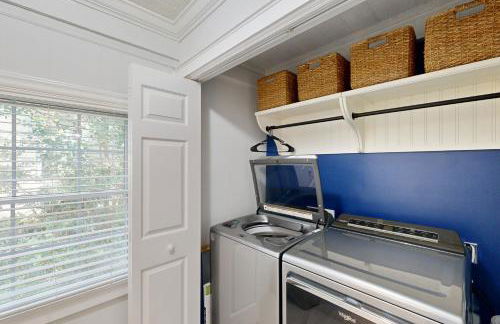 3 Mi to Dtwn Charlotte! Quiet Haven with Fenced Yard - Foto 22