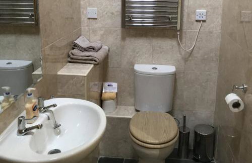 Nuneaton - Cottage - Sleeps 2 - Parking - Garden - Foto 9