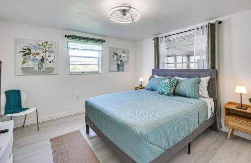 Sunset Views and Hot Tub Lakefront Holiday Retreat! - Foto 18