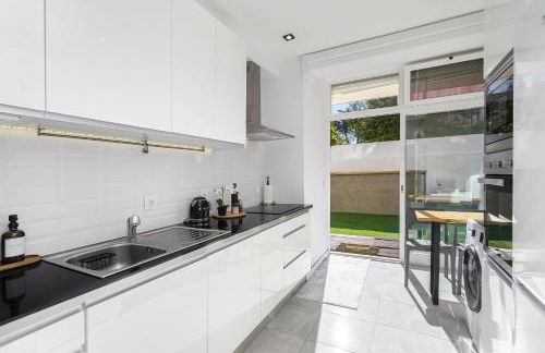 WHome Suburban Serenity Family Home with Pool - Foto 19