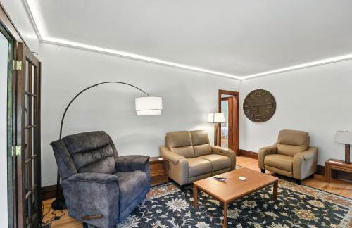 Charming Manville Heights Cottage Retreat home - Foto 10