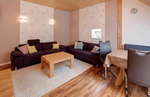 Hof in L i e b e s d o r f - Akelei - Photo 7