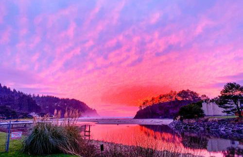 Cozy Coastal Condo Steps from the Beach with Deck Views - Foto 24