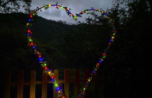 Chalé 2 Alto na Montanha, com garagem coberta - Foto 28