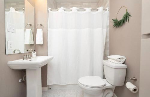 Casa Cowboy near Downtown, Gourmet Kitchen, Private Yard - Foto 4