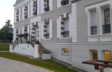 Appart dans petit chateau en centre ville - Foto 7