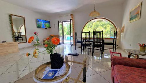 SWIM and CLIMB BAŠKA HOLIDAY HOUSE - island KRK - Foto 3