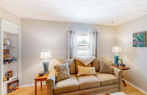 Maplewood Manor - Unit 2 - Foto 3